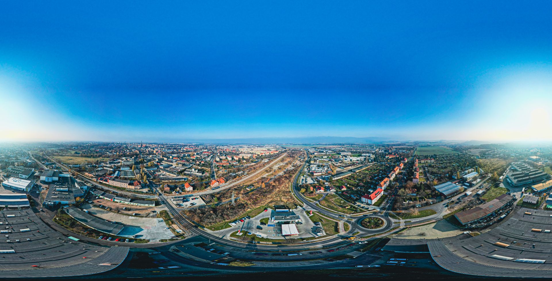 1636794336691_1920x978