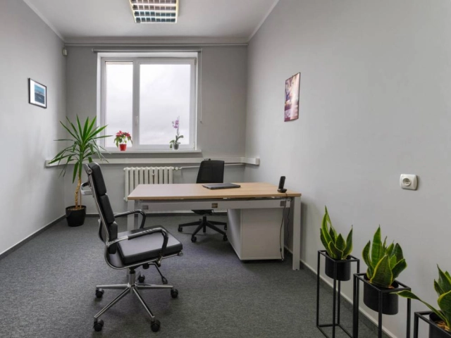 Wynajem w pełni wyposażonych biur na godziny, dni czy miesiące na terenie Świdnicy Biura stacjonarne oraz Powierzchnie Coworkingowe wynajem Św