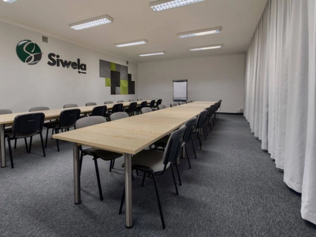Sala konferencyjna o powierzchni 84m2 (pomieści do 50 osób). Sale konferencyjne wynajem Świdnica Siwela